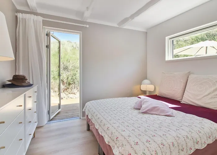 Hoat - 300m From The Sea By Interhome Saltum